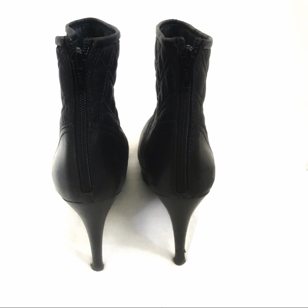 Authentic Stuart Weitzman - image 4